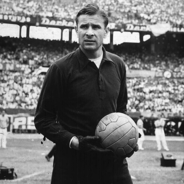 Лонгслив Лев Яшин №1. Олово х Олег Капанец