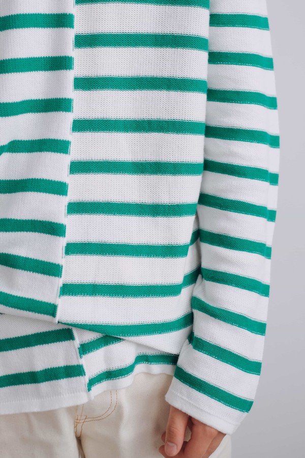 Вязаный лонгслив-тельняшка