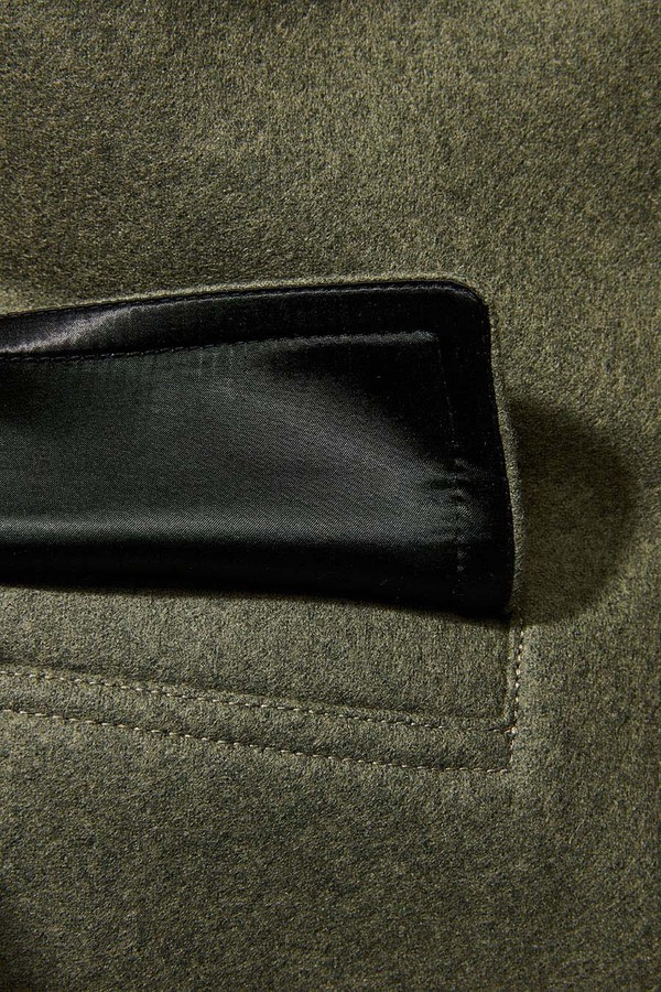 Бушлат двубортный на стеганой подкладке