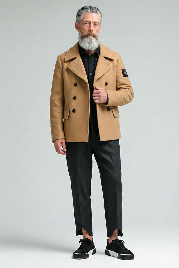 Бушлат двубортный на стеганой подкладке